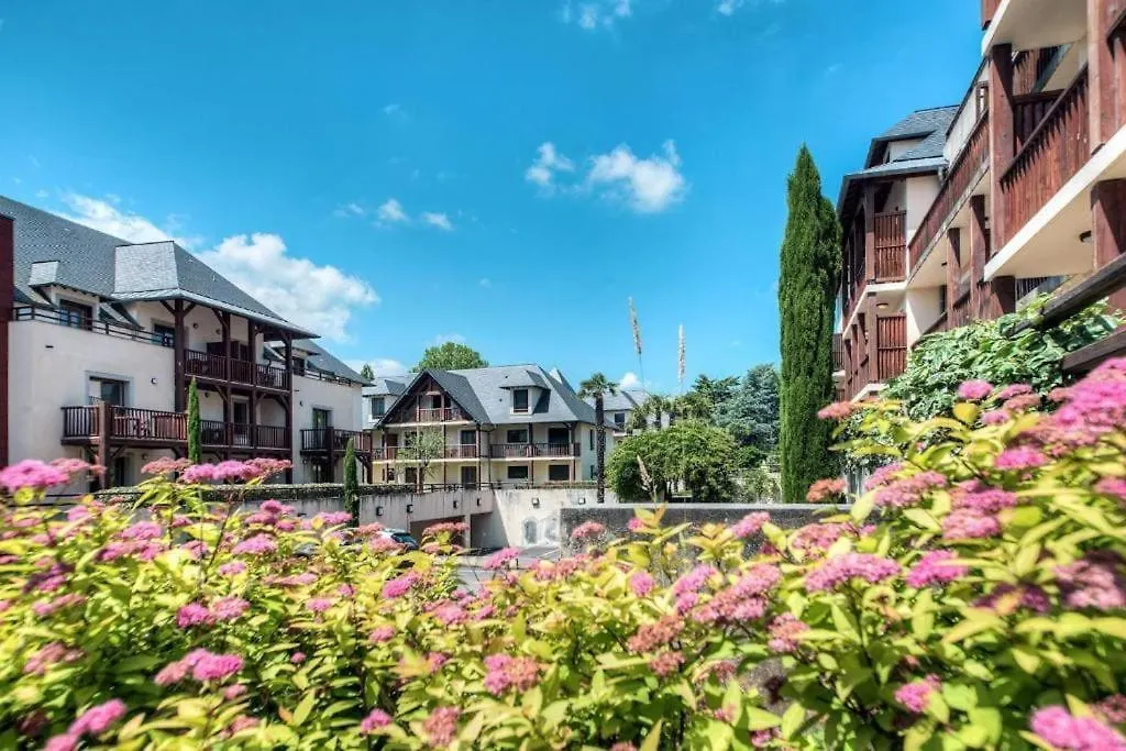 Appartement Du Chamois Roux, Dans Residence De Tourisme 3 Etoiles Lourdes France